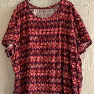 Catherine’s Easy Fit Tee Size 4X 30/32